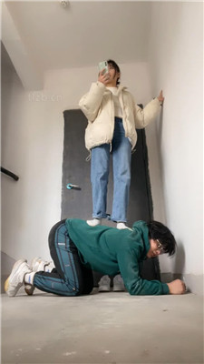 061219j9y6c7m600ze97f7.jpg