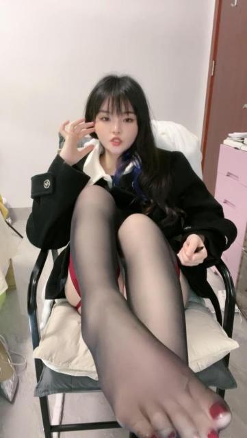 015143hqqw99p2mqws1apm.jpg