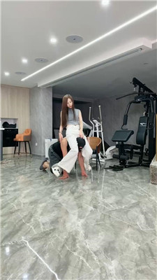 麋鹿银儿_20250419011619.JPG