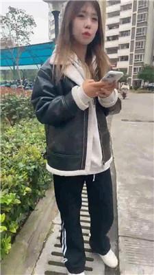 221503dt44emkh43m7im2t.jpg