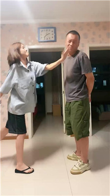 【蔷薇女孩】夹拖学生主暴力踢踹