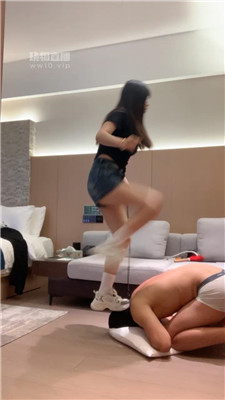 2508071940_20250807_194641202.jpg