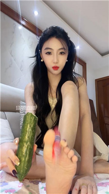 【凉子】你是香肠还是黄瓜    250816-11BP