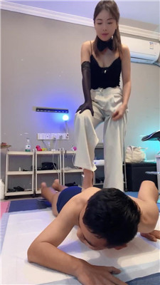 帝都女神_20251020212012.JPG
