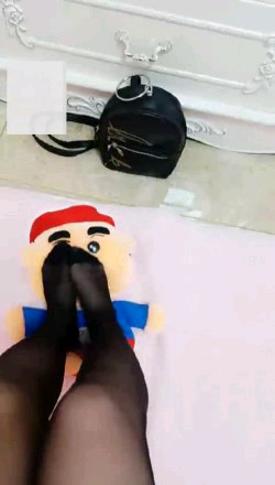 【调教视频】【00后冰冰女王】黑丝袜场，虐死你们贱狗