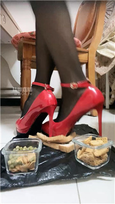 【兔粉粉】制作美味面包    251030-20BP