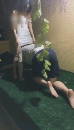 【调教视频】宝爷户外楼顶调教贱狗