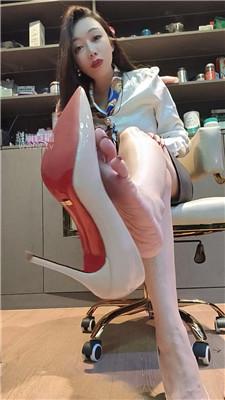 【咩祖】蜜桃臀挑逗    251103-11BP