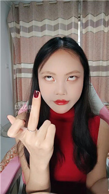 【诗诗】中指白眼口水拍手寸    251103-18BP