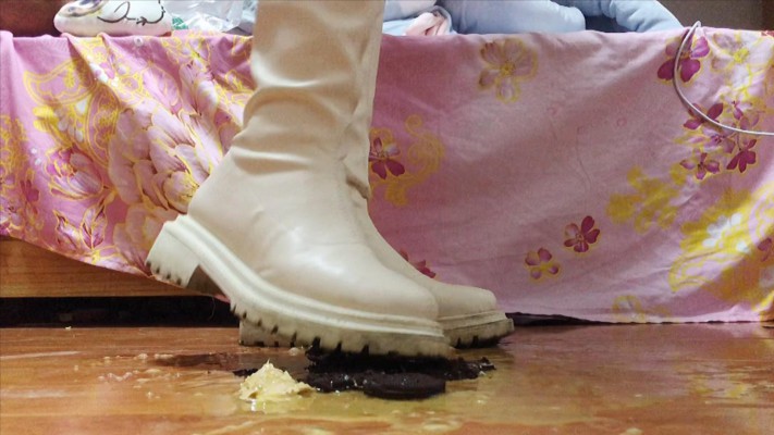 长靴踩饼干  JS251106~6BP