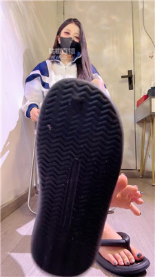 【芙芙】恶毒学妹引导校霸堕落    251106-35BP