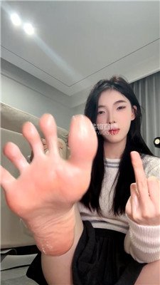 【千千】油足控J    251108-22BP