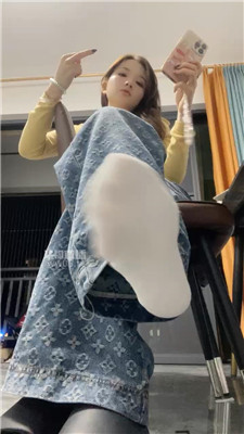 【圆圆】牛仔裤臭袜子羞辱    251110-32BP