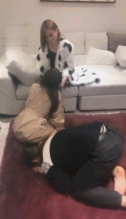 【调教视频】美丝-给我的女奴当狗，贱