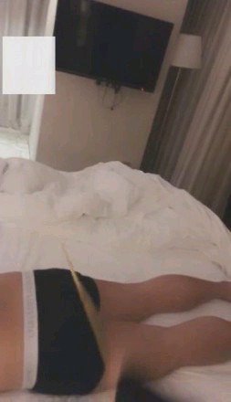 【调教视频】【宝爷li】酒店sp，踩踏