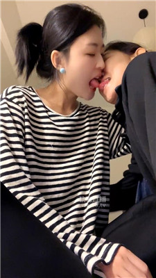 【叉烧饱】私会前女友S吻    251116-11BP