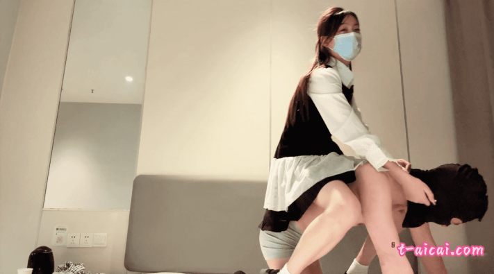 顶美素人全体重的压榨骑马  踩肩踹肚子脚耳光 YC-251223-2BP