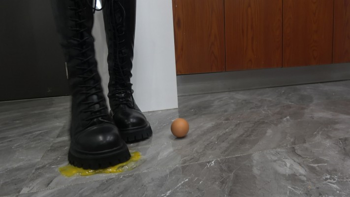 【曼曼】靴子踩踏鸡蛋和饼干 YC-260208-3BP