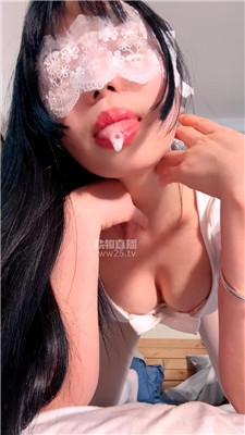 【草莓奶昔】白丝肥臀胯下诱惑    260223-6BP