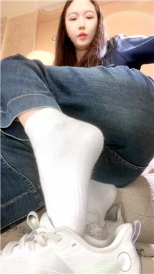 【时颜】运动后白棉袜裸足    260320-8BP