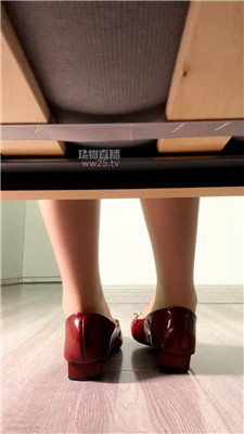 【御清】给老公戴绿帽床下视角    260320-14BP