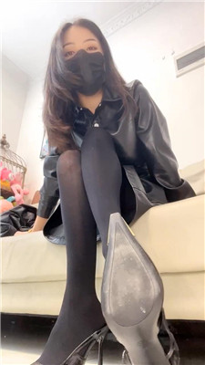 【苏大大】厚黑高跟脏臭白袜    260320-23BP