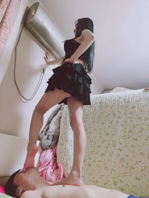 【兔粉粉】踩踏窒息 YC-260330BP