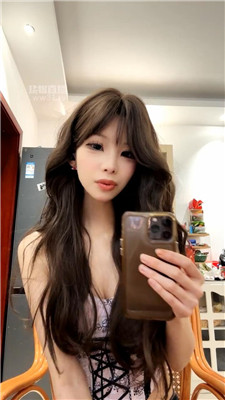 【指针】爸爸偷闻我的袜子被发现后    260417-16BP