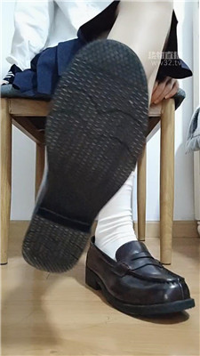 【佳怡】挑鞋寸止考试    260420-7BP