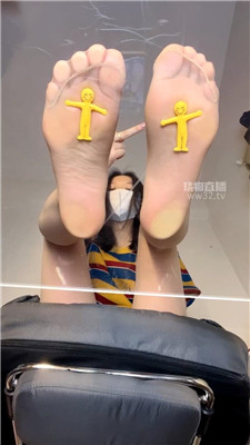 【萬一】肉丝脚底踩踏    260422-14BP