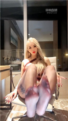 【酥菲】黑丝高跟诱惑    260422-32BP