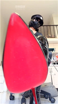 【覆面小妈】严厉的鲸C3诱惑炸J    260423-2BP