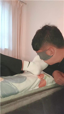 【小曦Ss】超臭白袜气味辱