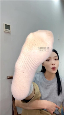 【may】脏白袜辱女友    260502-16BP