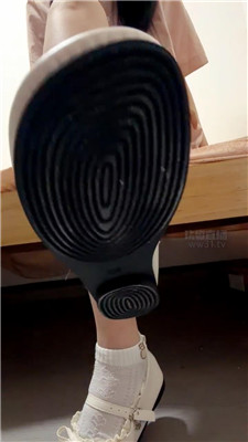 【杪杪】哥哥和鞋子做    260507-13BP