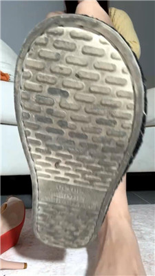 【桃老师】脏拖鞋裸足    260508-46BP