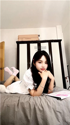 【香芋朱朱】继父对我的脚有感觉    260509-3BP